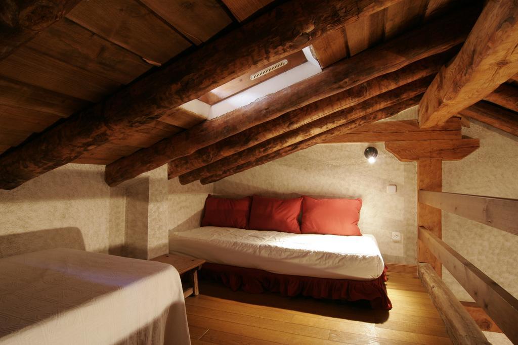 Posada El Zaguan Turégano Δωμάτιο φωτογραφία