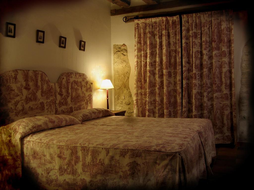 Posada El Zaguan Turégano Δωμάτιο φωτογραφία